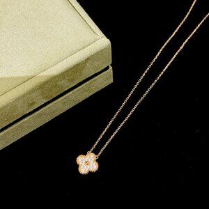 ✨✨Van Cleef & Arpels necklace✨✨